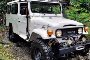 Toyota Land Cruiser FJ45 Custom Troopy, 1985
