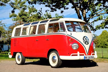 Volkswagen Type 2 (T1) 21-Window Deluxe Microbus, 1965