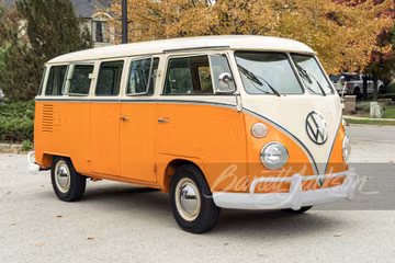 VOLKSWAGEN TYPE II KOMBI С 15 ОКНАМИ, 1971