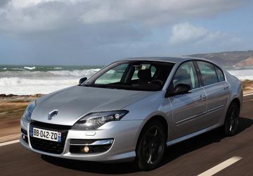 Renault Laguna 3.0 V6 (Mk II) specs