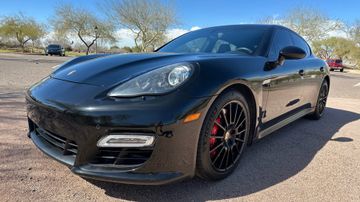 Porsche Panamera GTS, 2013