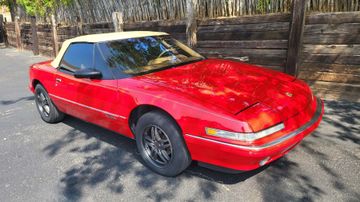 Buick Reatta Convertible, 1990