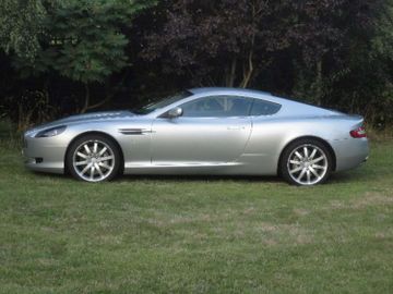 Aston Martin DB9, 2005