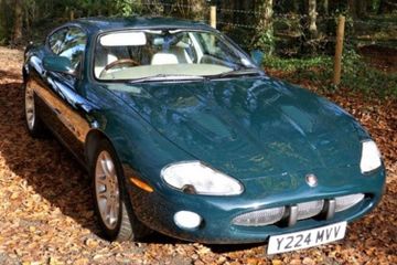 Jaguar XKR, 2001
