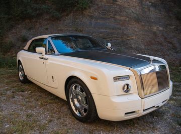 ROLLS-ROYCE PHANTOM DROPHEAD COUPE | Bank Seized, 2009