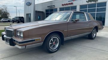 Pontiac Grand Prix LE, 1985