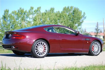 ASTON MARTIN DB9, 2005