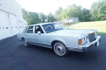Lincoln Town Car, 1989