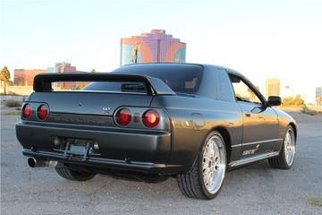 Nissan Skyline, 1989