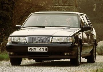 Volvo 960 2.5 24V specs