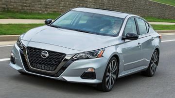 Nissan Altima 2.0T (Mk VI) specs