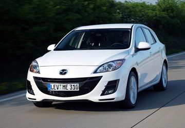Mazda 3 s Hatchback (Mk II) specs
