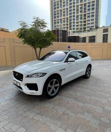 Jaguar F-Pace SVR: The Wolf in Sheep's Clothing