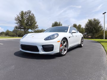 Porsche Panamera GTS, 2016