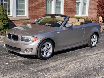 BMW 128i Convertible, 2012