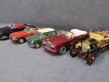 Five (5) 1/24 Scale Franklin Mint Cars
