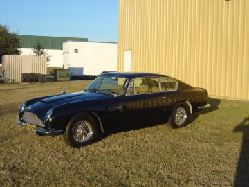 Aston Martin DB6 Vantage Coupe, 1966