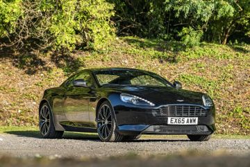 Aston Martin DB9 6.0 V12 'Carbon Edition' Coupé, 2015
