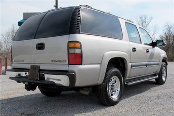 Chevrolet Suburban, 2004