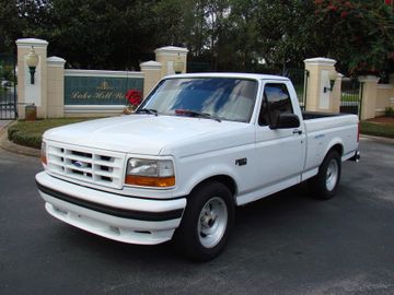 Ford Lightning SVT Pickup, 1995