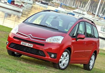 Citroen Grand C4 Picasso HDi 110 (Mk I) specs