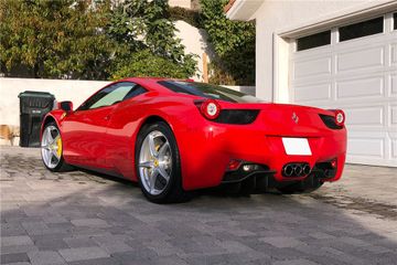 FERRARI 458 ITALIA, 2010