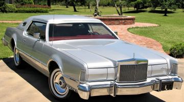 Lincoln Mark IV Versailles, 1976