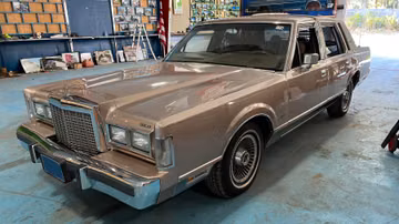 Lincoln Town Car Signature Series, 1986