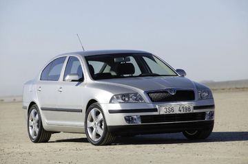Skoda Octavia 2.0 FSI specs