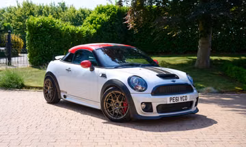 Mini R58 JCW Coupé, 2011