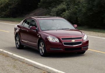 Chevrolet Malibu Hybrid (Mk VI) specs