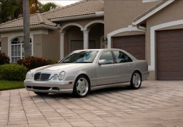 Mercedes-Benz E55 AMG, 2001