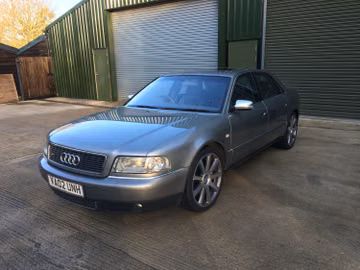 Audi S8, 2002