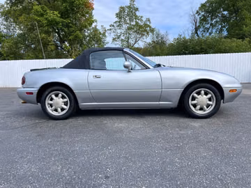 Mazda Miata Convertible, 1990