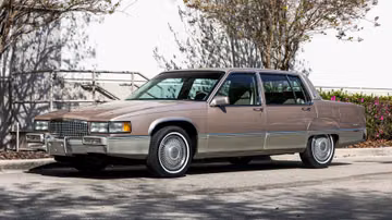Cadillac Fleetwood, 1990