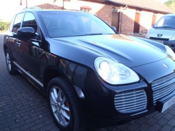 Porsche Cayenne Turbo 'S, 2006