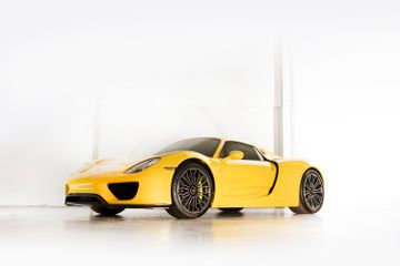 Porsche 918 Spyder, 2015