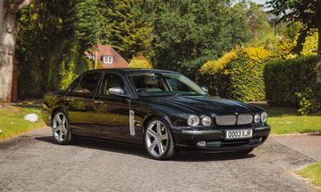 Jaguar XJR Portfolio, 2006