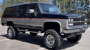 Chevrolet Suburban, 1989