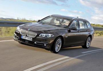 BMW 525d Touring (F11 218 PS) specs