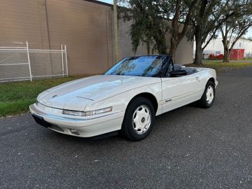 Buick Reatta Convertible, 1990