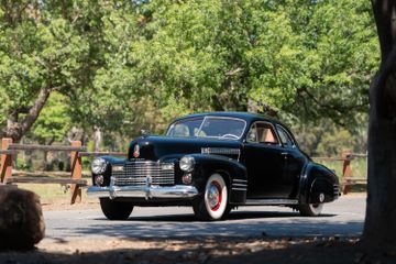 Cadillac Series 62 4-Passenger Coupe, 1941