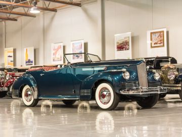 Packard Super Eight One-Eighty Convertible Victoria by Darrin, 1942