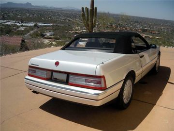 CADILLAC ALLANTE CONVERTIBLE, 1993