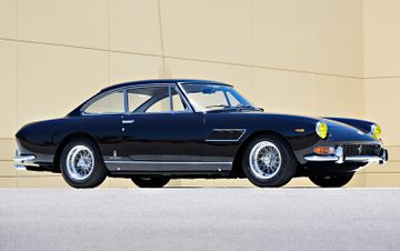 Ferrari 330 GT 2+2 Series II, 1965