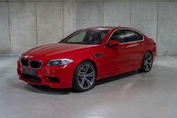 BMW M5 Sports Saloon, 2015