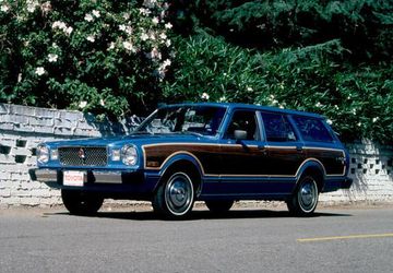 Toyota Cressida 2600 Wagon (Mk I) specs