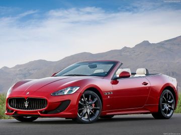 Maserati GranCabrio Sport specs