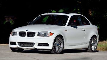 BMW 135is, 2013