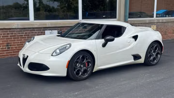 Alfa Romeo 4C Coupe, 2015